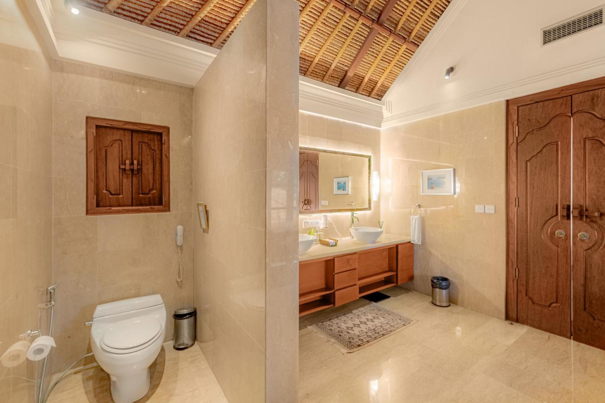 Villa Dorado - Steps From Jimbaran Beach מראה חיצוני תמונה